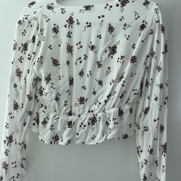Longsleeve aritzia crop top - Picture 2 of 2